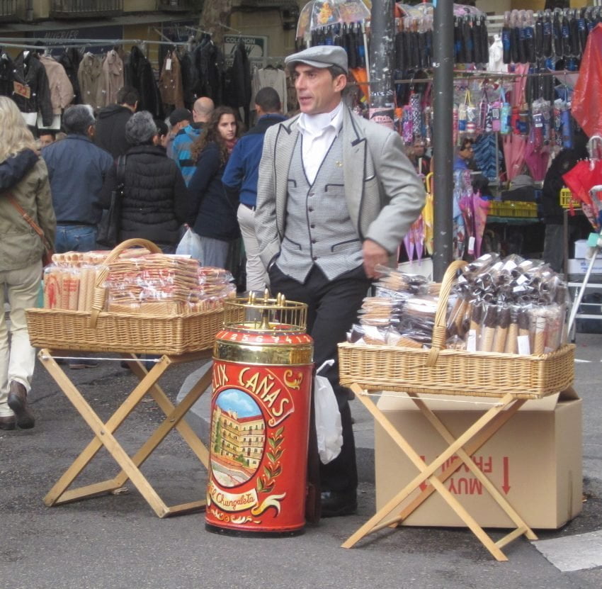 GELENEKSEL VE LEZiZ BiR İSPANYOL EĞLENCESi: BARQUILLOS