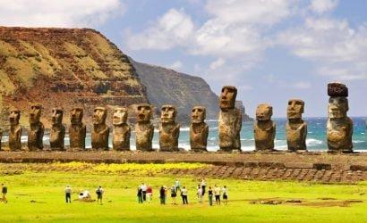 enchanting-travels-chile-tours-moais-of-ahu-tongariki-on-easter-island-chile