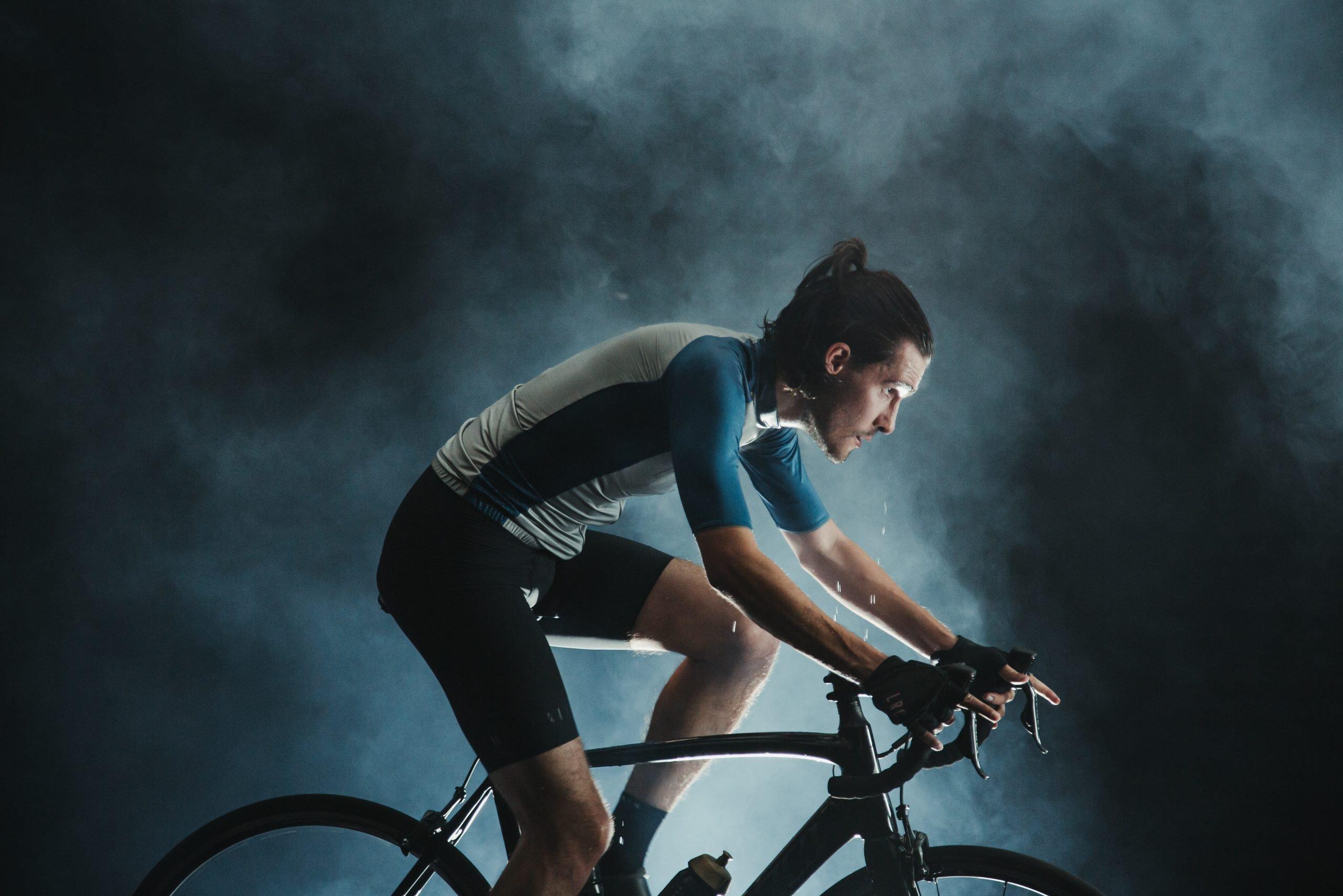 pexels-munbaik-cycling-clothing-5851033