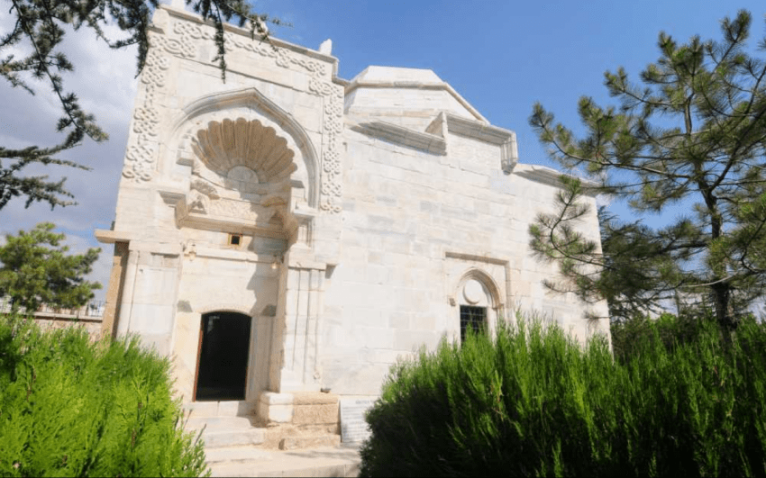 Aşıkpaşa Türbesi