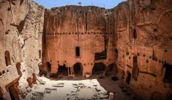 Gumustur-Manastiri