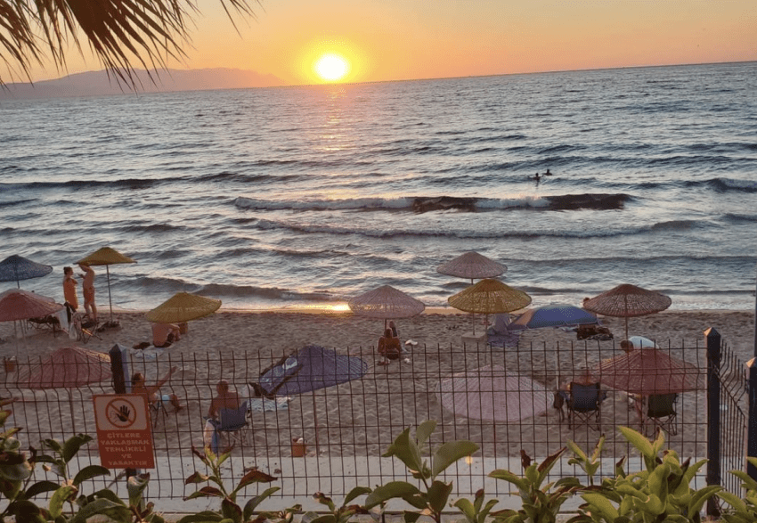 İsmine Aldırmayın Kadınlar Plajı Aydın