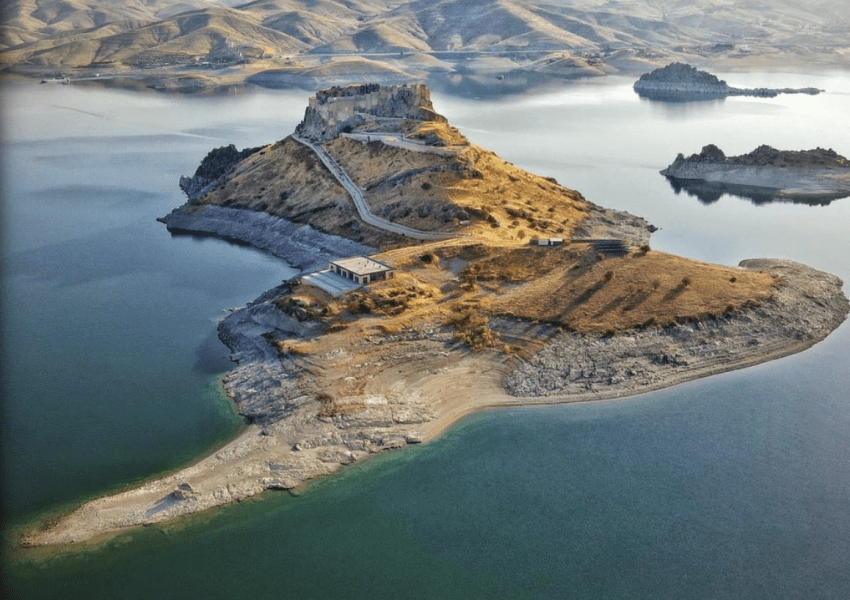 Pertek Kalesi Tunceli