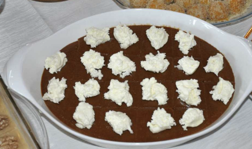 Pekmez Yağlaşı Tatlısı Evde Nasıl Yapılır?