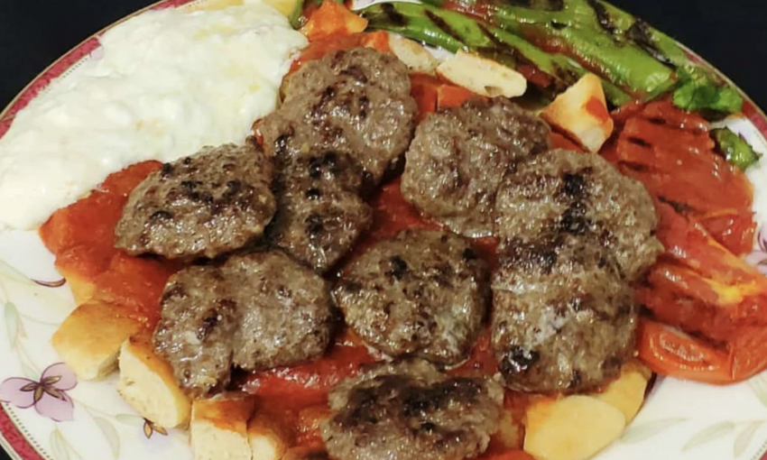 Pideli Köfte Evde Nasıl Yapılır?