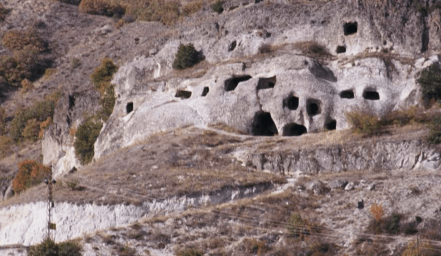Çankiri-İndaği-Kaya-Mezarlari