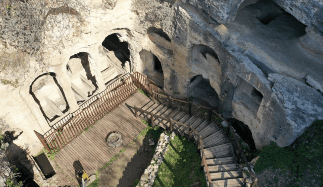 Titus-Tüneli-ve-Beşikli-Mağara